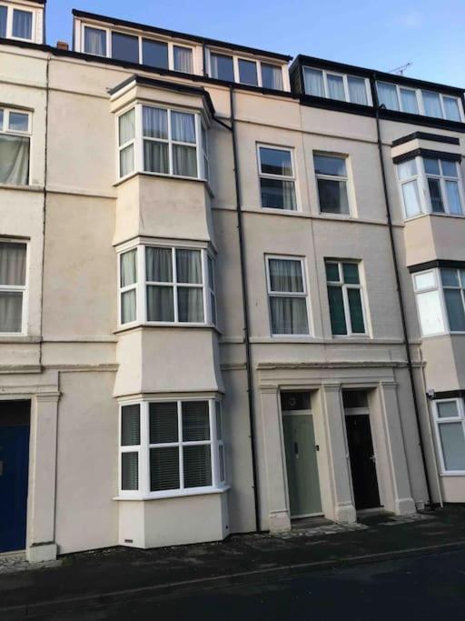 Tidesreach Filey, Sleeps 13, Close To Beach Kültér fotó