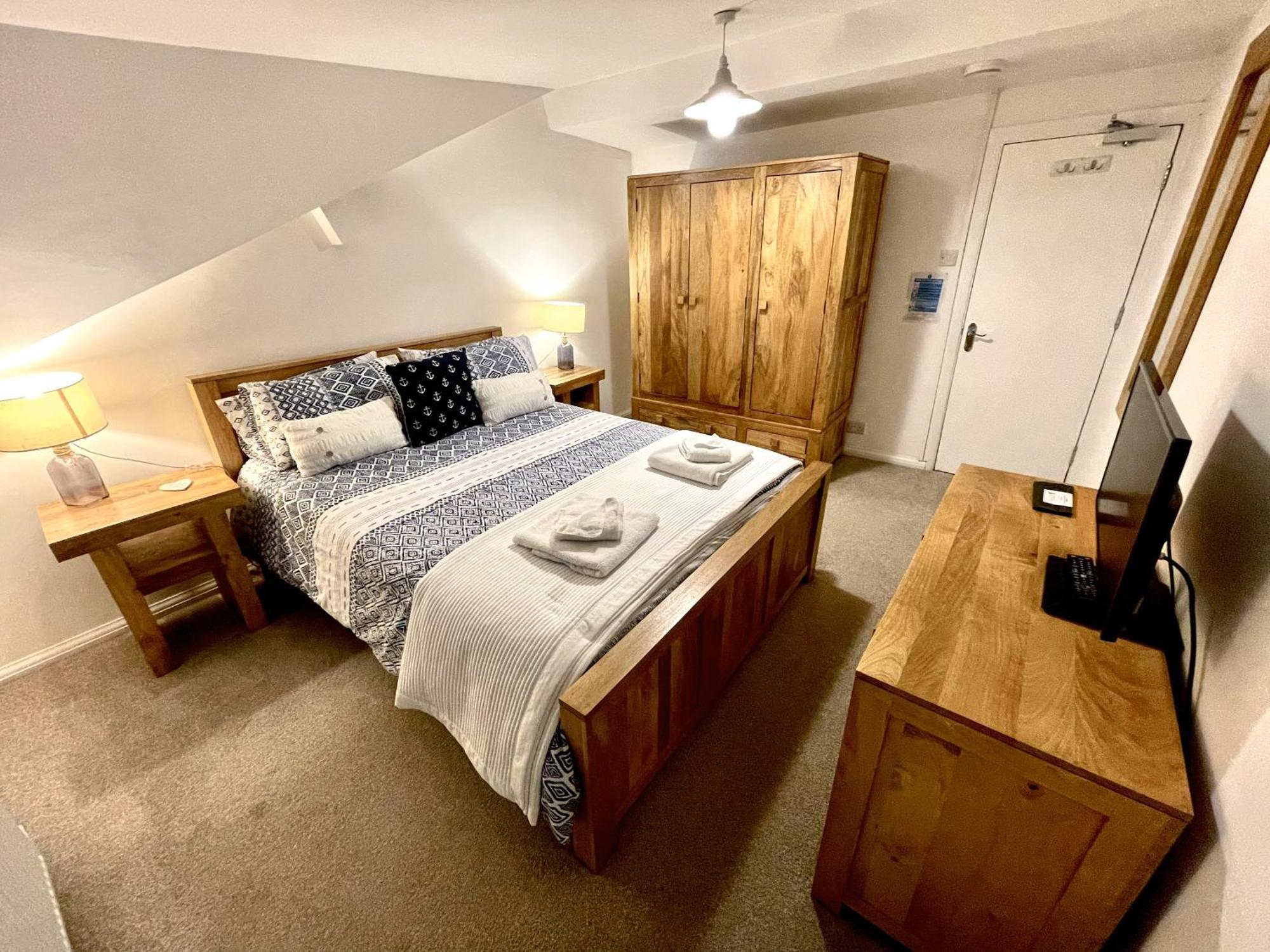 Tidesreach Filey, Sleeps 13, Close To Beach Kültér fotó