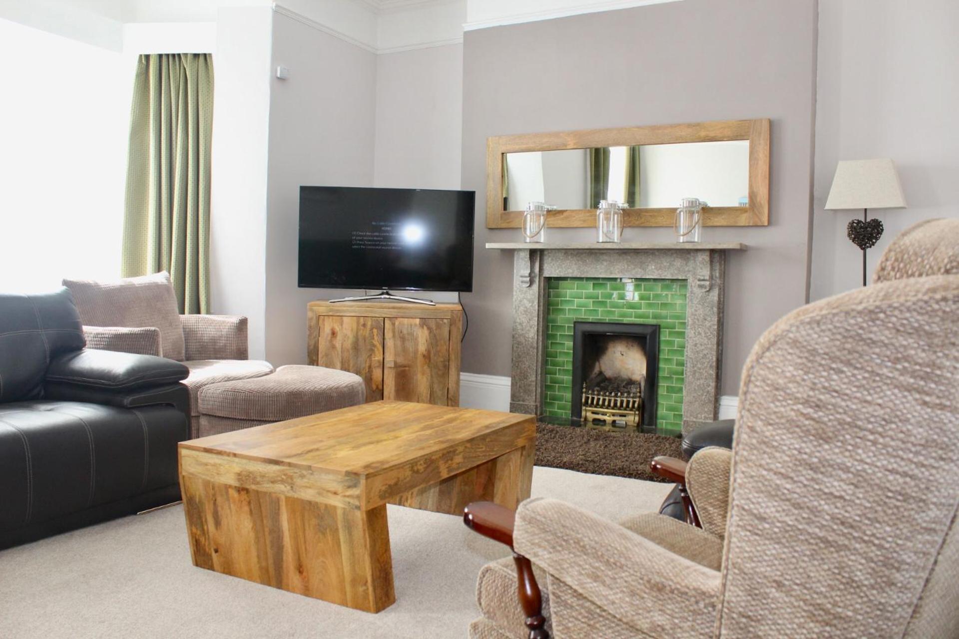 Tidesreach Filey, Sleeps 13, Close To Beach Kültér fotó